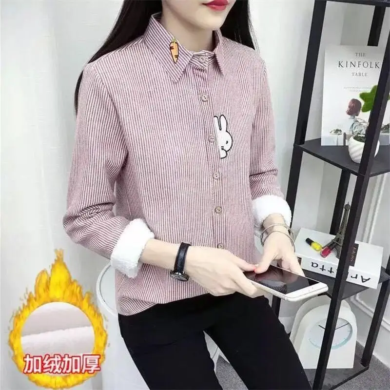 2024 neue Winter Frauen Dicke Fleece Shirt Weibliche Lange Hülse Streifen Stickerei Fleece Tops Casual Überprüfen Bluse Herbst Kleidung