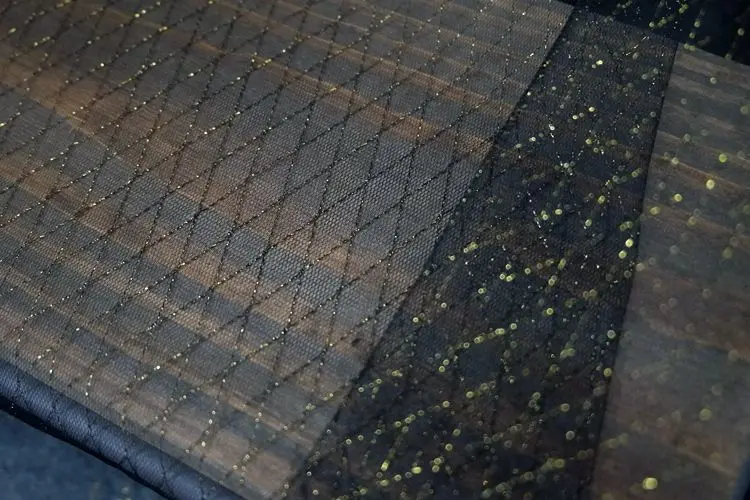 150cm Wide 1meter/lot Thin Tulle Fabric Veil Lace Fabric Material Grid Black White Gold Silver Thread Decoration X1087