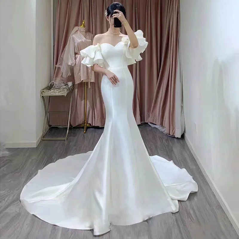 

Korean Style Satin Light Simple Boat Neck Wedding Dress White Fashion Mermaid Ruffle sleeve Evening Gown Robe De Soiree