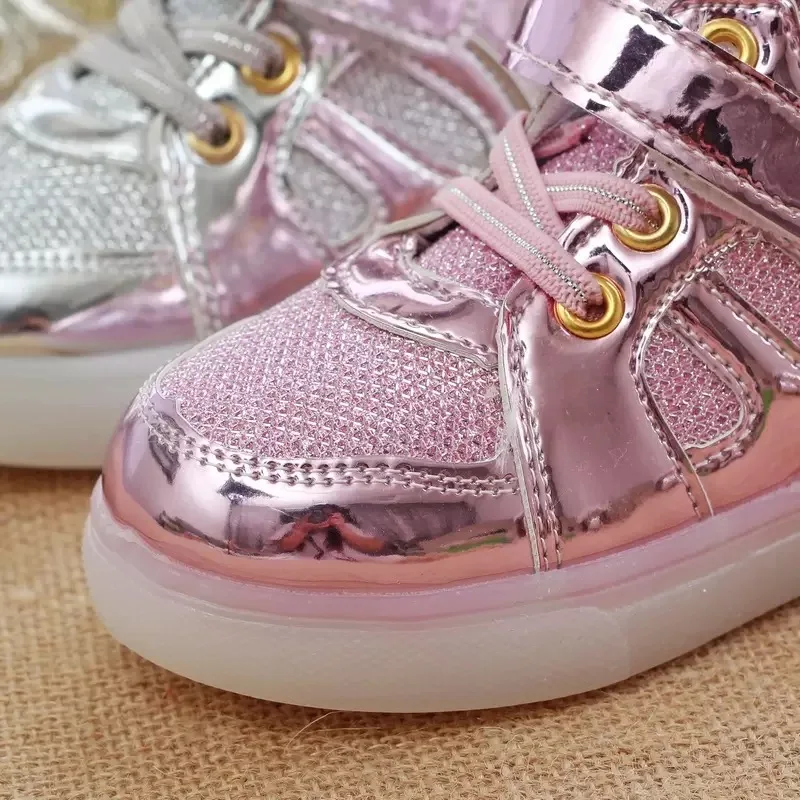 Luminous sneakers children shoes for boys girls led shoes kids sport flashing light glowing glitter casual baby wing falts shoes