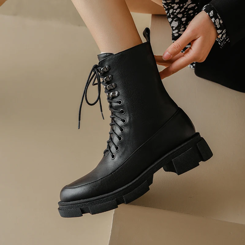 2021 Winter New Lace-Up Ankle Boots for Women Thick Bottom Round Toe Genuine Leather Boots Black White All-match Platform Shoes