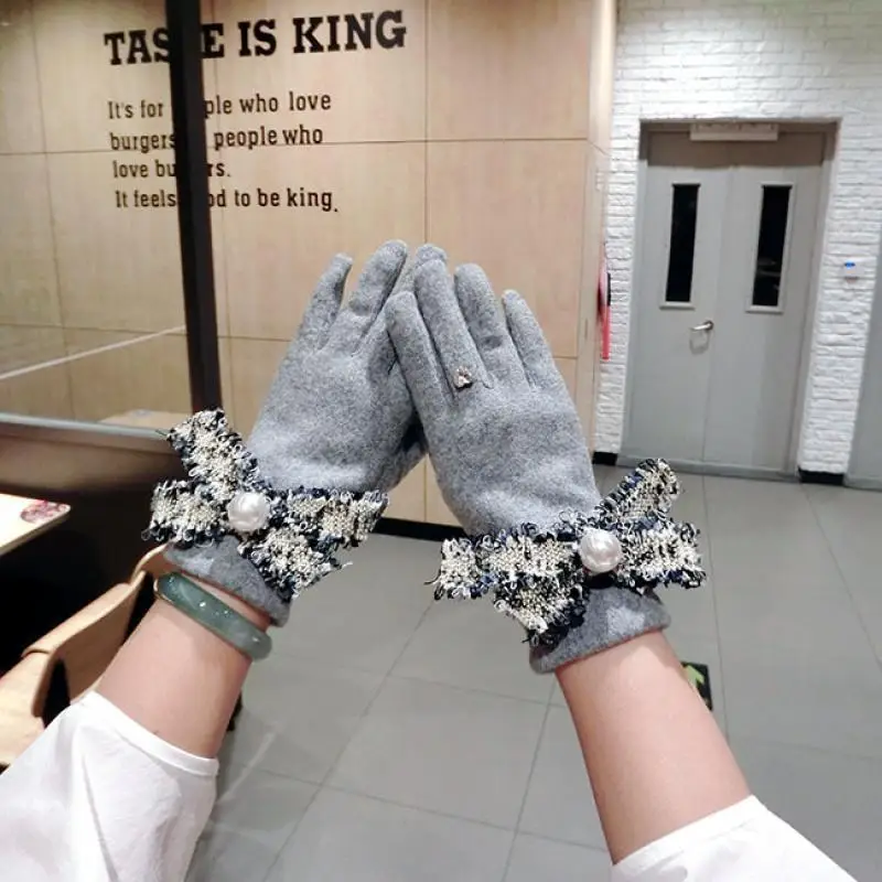 Pearl Raw Edge Bowknot Cashmere Gloves Fashion Warmth Thick Five-Finger Touch Screen Autumn and Winter Gloves for Women