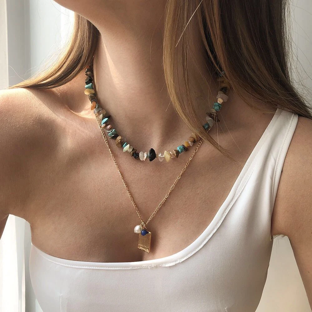 Neue Mode Boho Kies Choker Korallen Aventurin Lapis Lazuli Amethyst Quarz Unregelmäßigen Natürlichen Stein Chips Frauen Halsketten