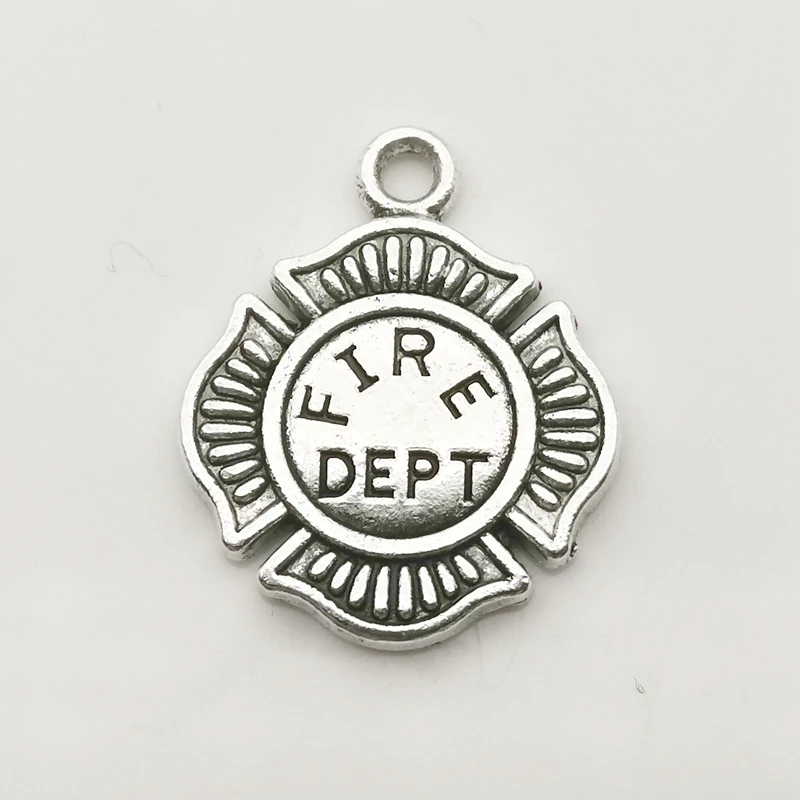 New Fireman Logo Alloy Souvenir Jewelry Accessories Fire Extinguisher Badge Hard Hat Model Cute Gift Pendant Bag Charm Sorority