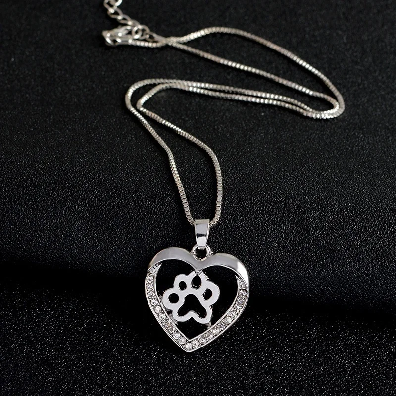 Heart-Shaped Small Dog Footprint Pattern Pendant Necklac Women's Necklace Fashion Metal Crystal Inlaid Pendant Accessory Jewelry