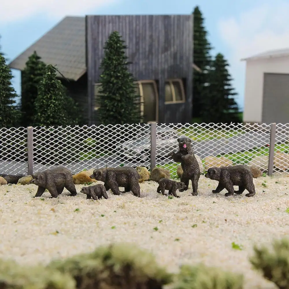 Evemodel Animals AN8717 Model Railway HO Scale 1:87 Painted PVC Bears Family 12pcs Wild Scene Zoo Layout