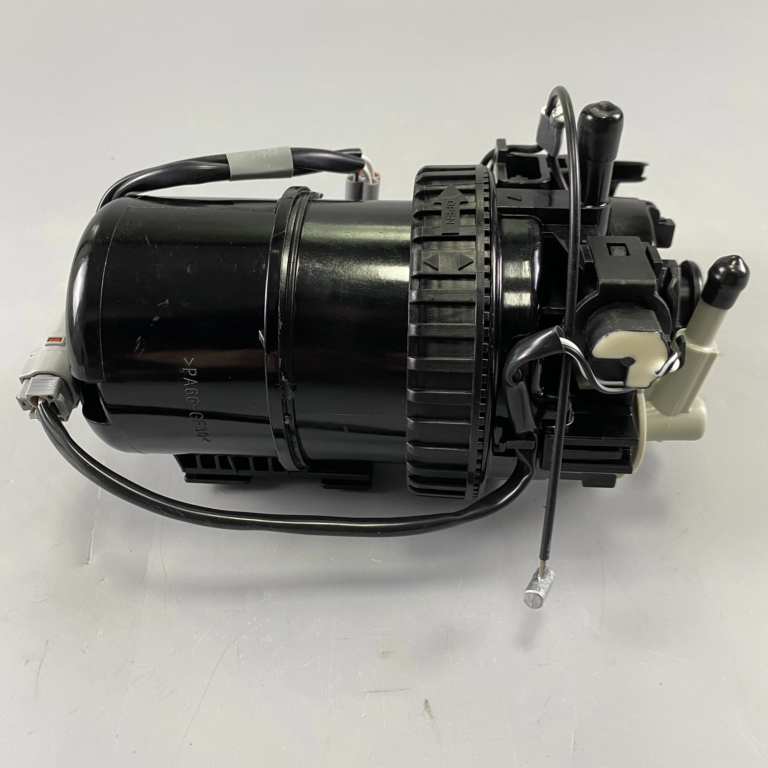 FUEL FILTER ASSY for Toyota HILUX REVO GUN125 1GDFTV 2GDFTV 23300-0L111 23300-0L110