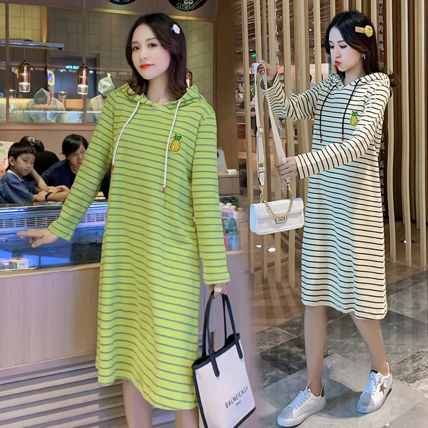 

Spring and autumn Korean version of the long paragraph over the knee sweater dress hooded loose cover belly slimming pregnant dr