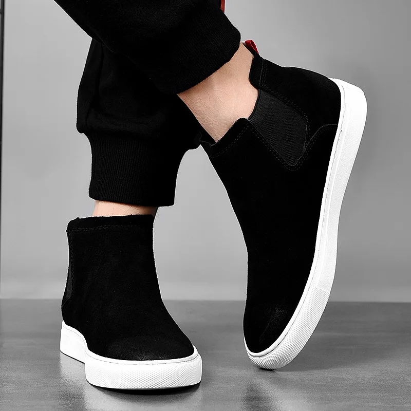 Zimowe buty śniegowe dla mężczyzn Ciepłe pluszowe buty Chelsea Buty Wygodne buty śniegowe Męskie buty codzienne Duży rozmiar Futro wewnątrz Buty