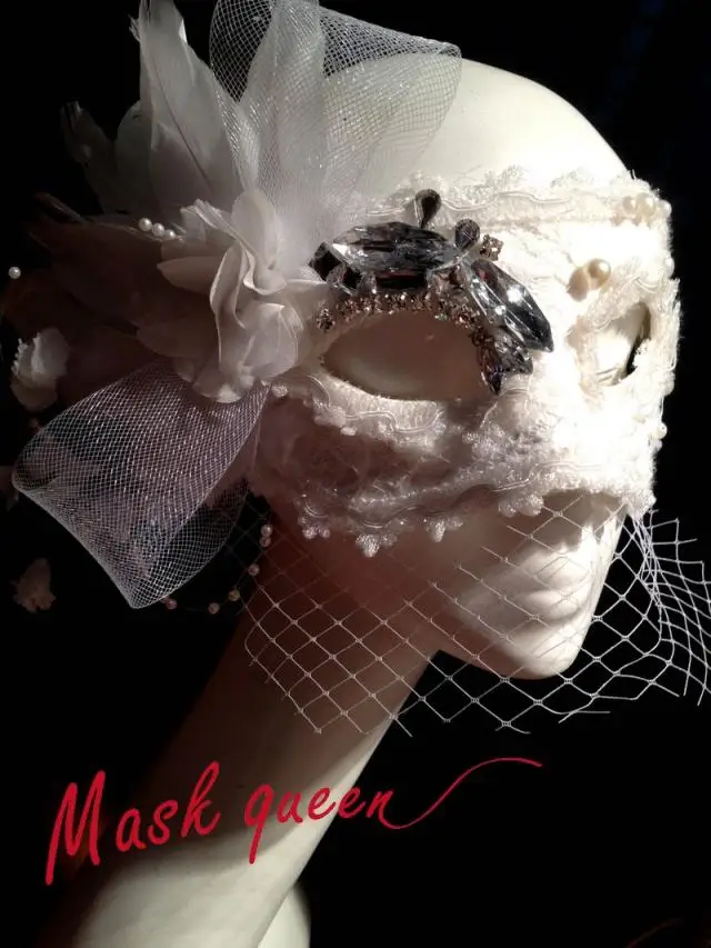 H3310 Custom Masquerade Italian White Feather Lace Mesh Yarn Mask Women Princess Party Fashion Halloween Christmas Elegant Masks