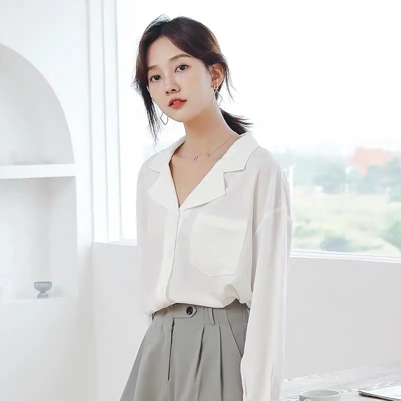 

Women's Spring Summer Style Chiffon Blouses Shirt Women's Solid Button V-neck Pockets Korean Casual Loose Tops DD8580