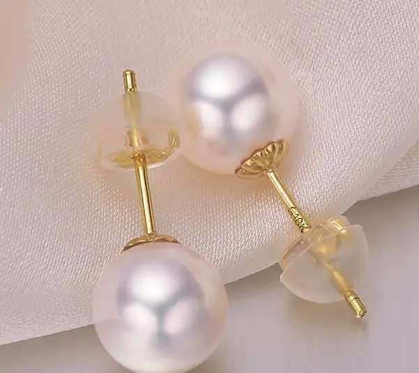 pair of 12-13mm round south sea white pearl earring 18//k