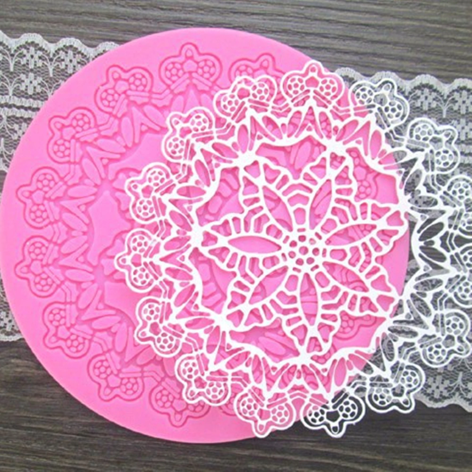 

DIY Round Crown Shape Cake Silicone Mat Sugarcraft Fondant Cake Decorating Tools Kitchen Baking Silicone Lace Molds