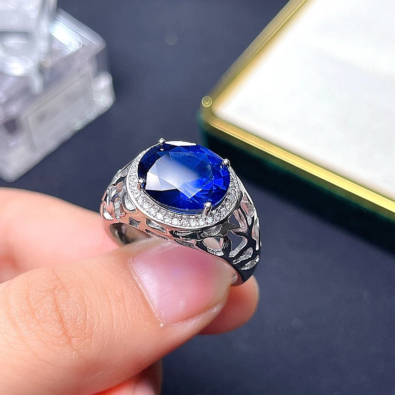 5 Carat Sapphire men's Ring, Super atmosphere. 925 pure Silver does  New products