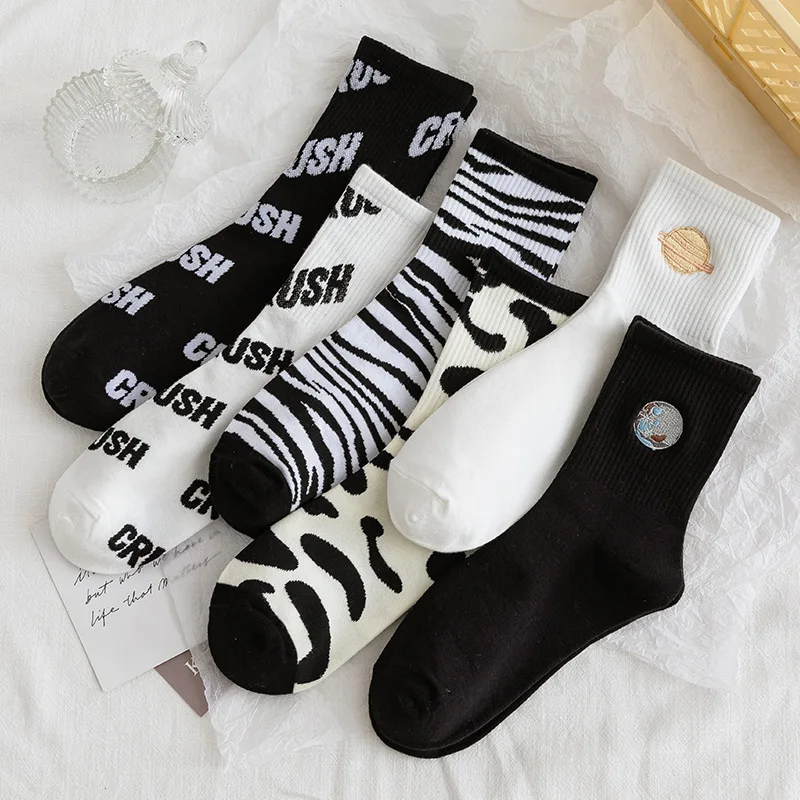 

New Arrivals Cow Printed Sock Lovely Harajuku Japanese Style Cotton Women Socks Striped Solid Kawaii Casual Cartoon Socks Girls