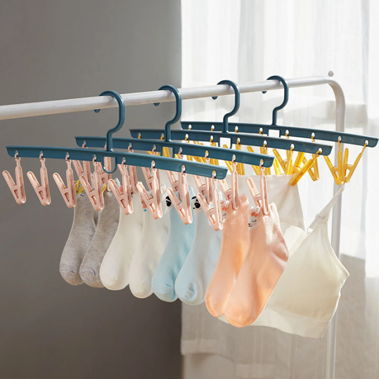 Plastic Clothes Hanger Rack Clothespin for Socks Clothes Drying Rack Hanger Anti-skid Cloth Organizer Drying Rack with 8 Clips