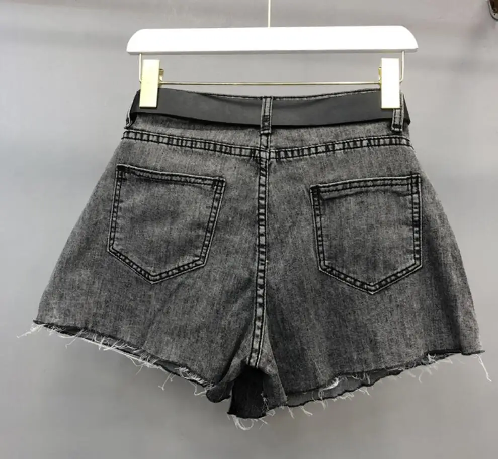 2020 summer single-breasted denim shorts Culottes women streetwear tassel a-line package hip mini skirt r408