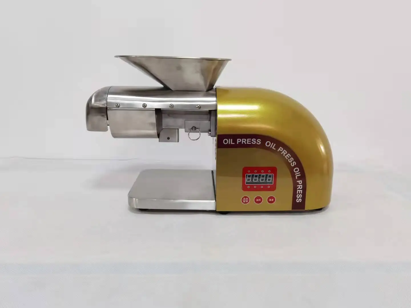 Intelligente oliepers Automatische huishoudelijke roestvrijstalen hete koude olie-extractiemachine Temperatuurregeling Sesamolie Pinda
