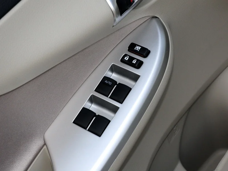 Car power window closer for Toyota Corolla (2008-2014) / RAV4 (2008-2014) close windows automatically (Plug and Play)