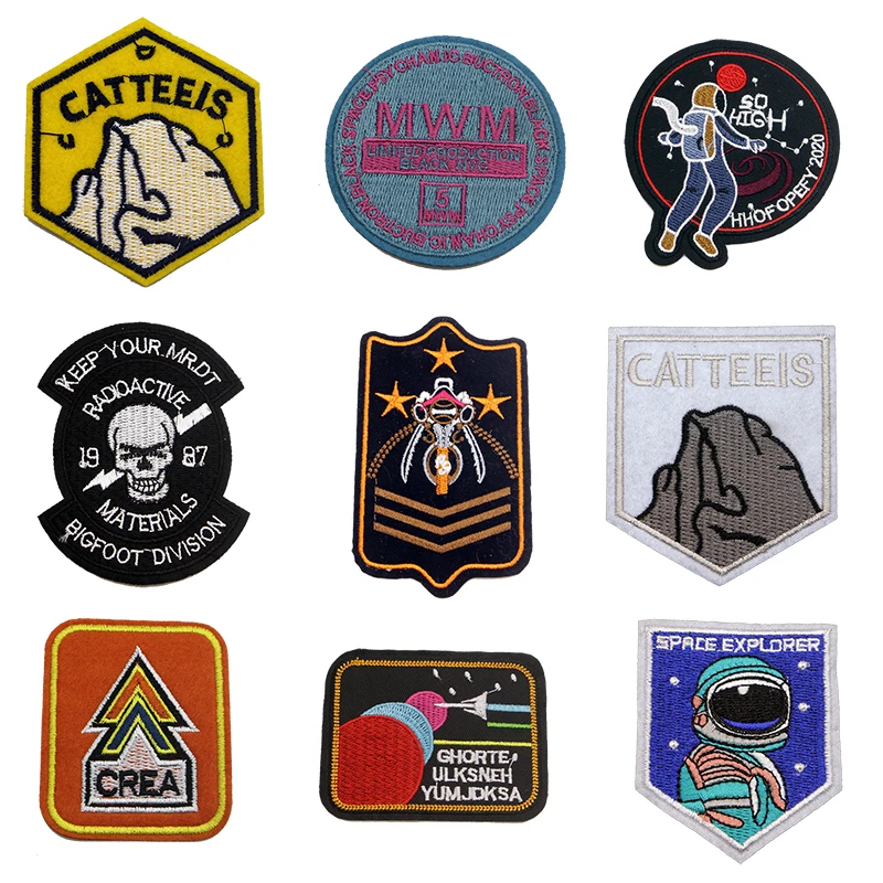 Fashion Clothing Embroidery Patch Sewing Patch Astronaut Bone Logo Ironing Heat Transfer Stripe Badge Clothing Bag T-shirt DIY