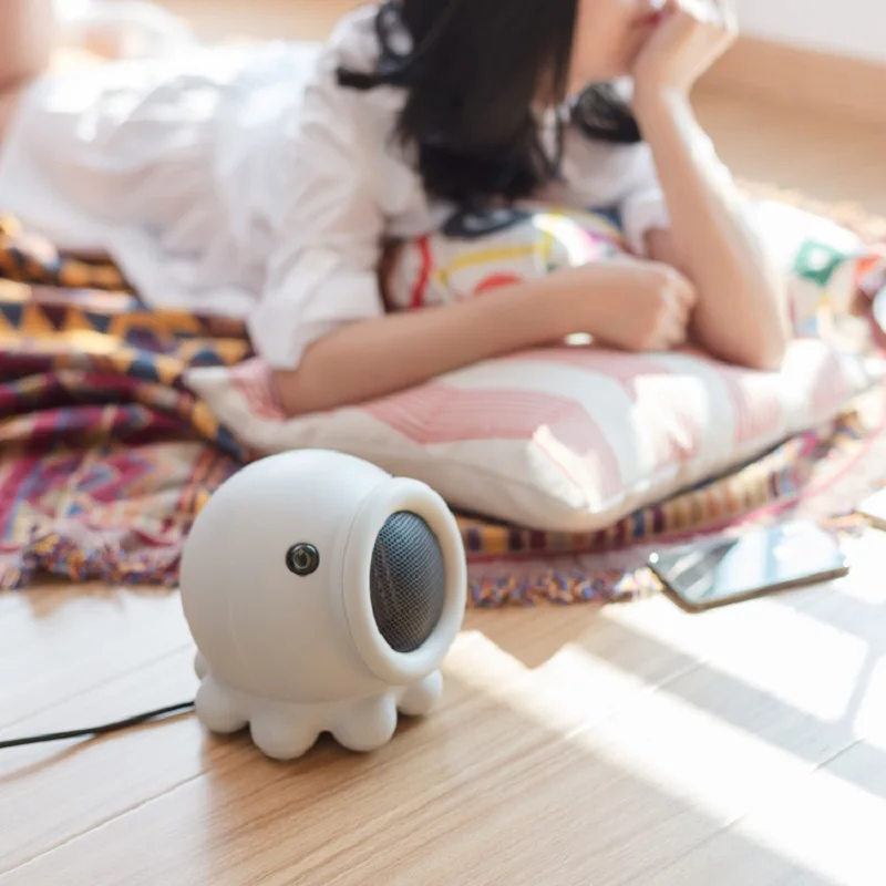 Octopus bed head heater can shake head mini portable octopus shape home heater 500W electric heating heater