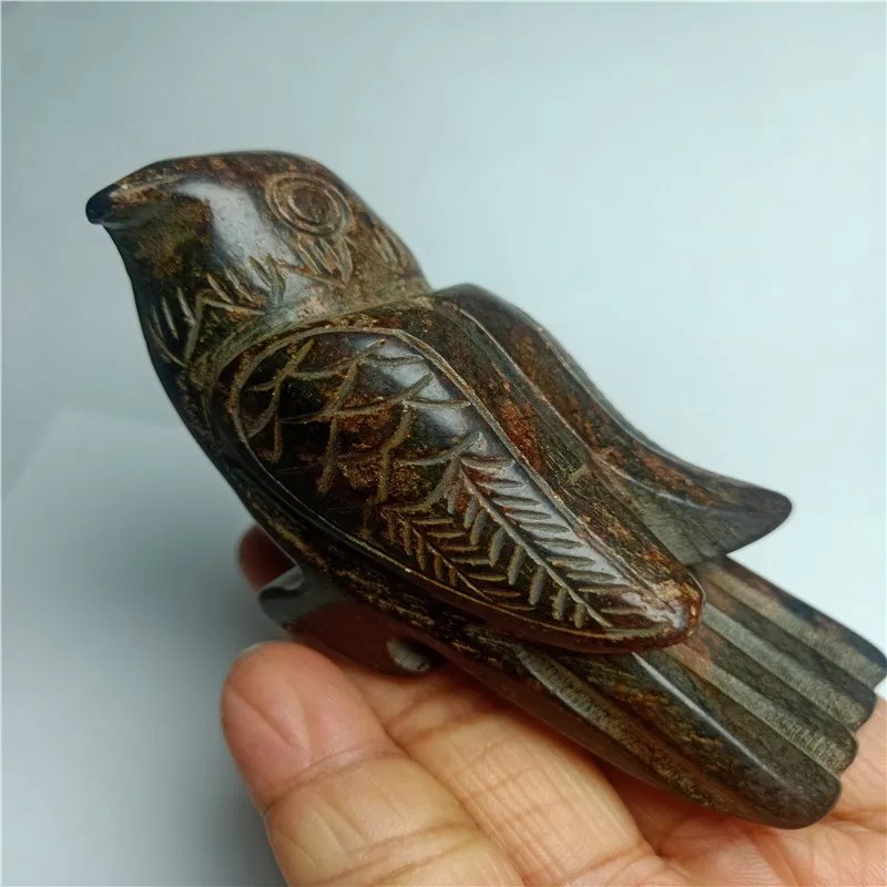 

Tibet Hongshan Culture Natural Black Iron Meteorite Bird Statue Mascot Collection Pendant Decoration Gift Statues et Sculptures