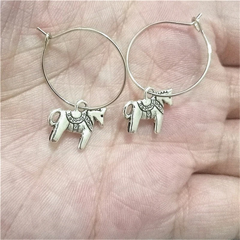 Tiny Horse Hoop Earrings 20mm Hoop, Small Hoop Earrings, Creative Handmade Jewelry, Trojan Charm Jewelry, Horse Pendant