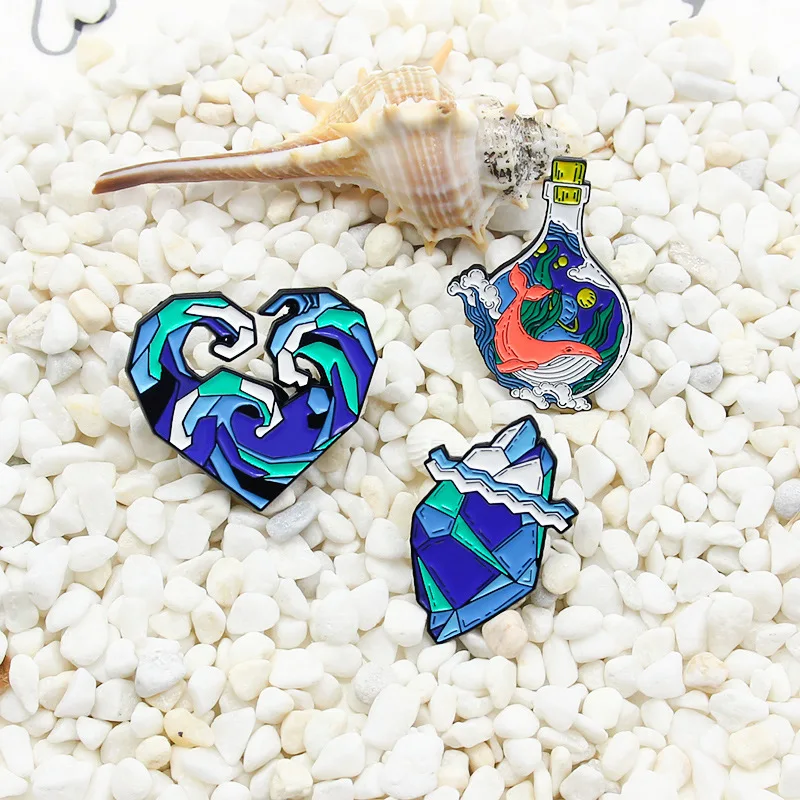 Creative Geometric Design Ocean Wave Alloy Enamel Brooch Cartoon Cute Whale In The Deep Sea Marine Life Badge Pin Jewelry Gift