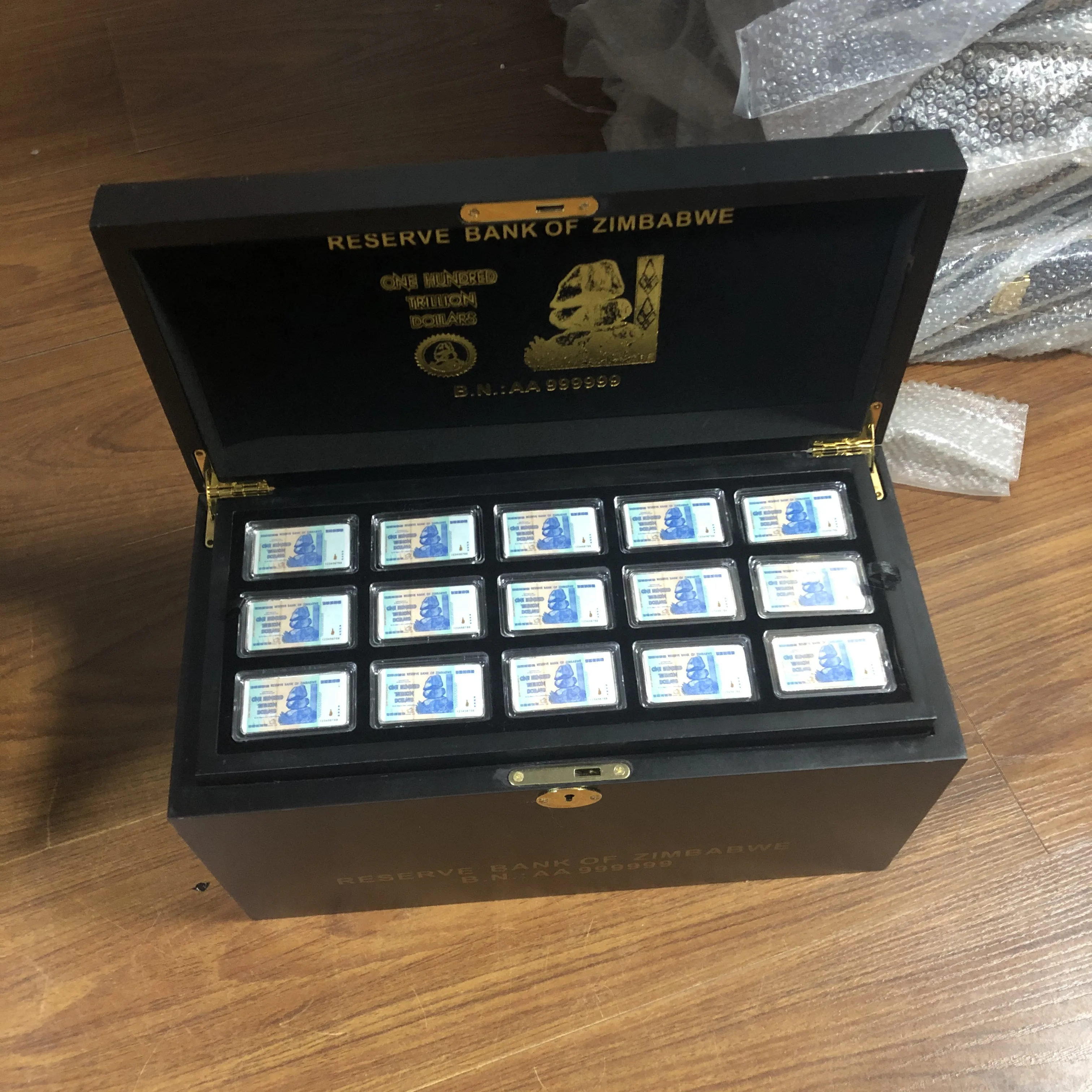 

270pcs silver plated colored Metal bar Zimbabw trillion Banknote Coin wooden box set with certificates gold coin bars