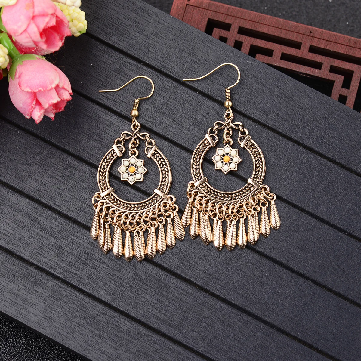 Ethnic Geometric Golden Color Indian Earrings Jewelry Vintage Red Stone Beads Statement Earrings For Women Bohemian Earings