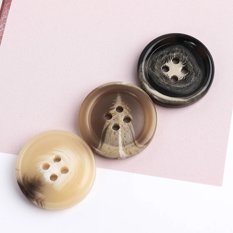 New 20pcs Resin 4 holes Buttons Sewing accessories Size Complete for clothing Decorative Plastic Buttons Handmade DIY