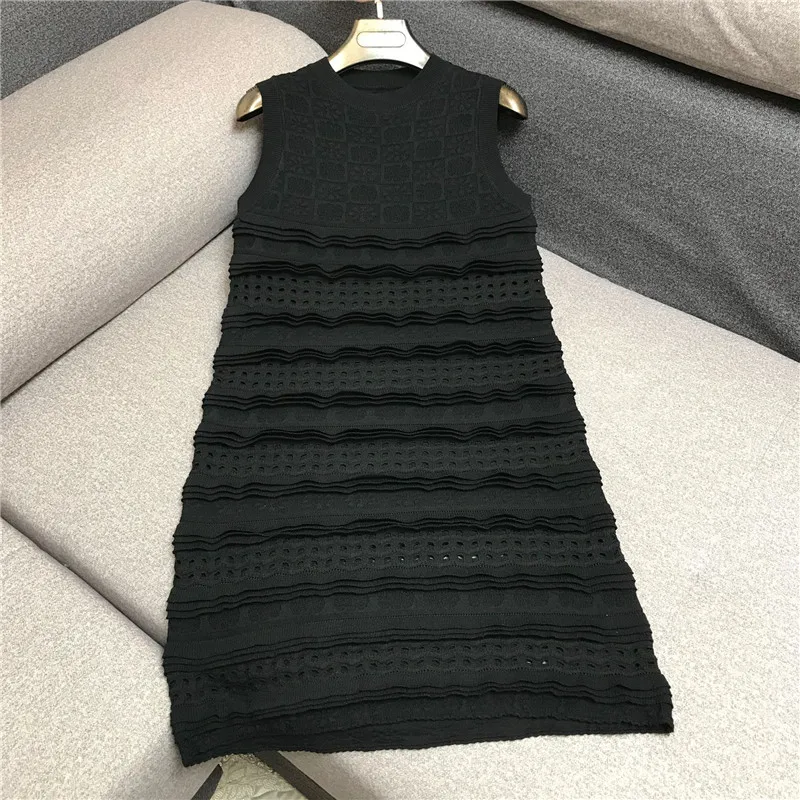 Abito da torta maglione con volant arricciato da donna 2022 abito da canotta lavorato a maglia senza maniche con piccola fragranza nero bianco