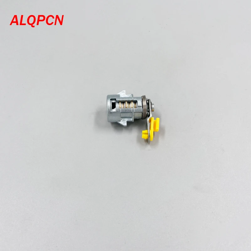 1 set front door lock key cylinder for toyota pickup hilux RN85 LN106 1989-1997