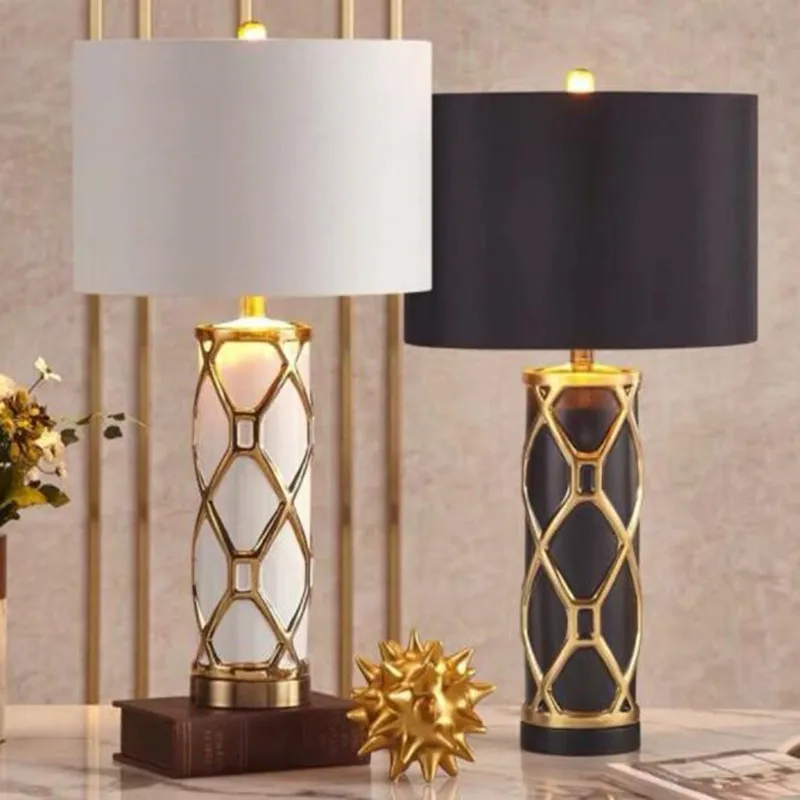 

Luxury Post Modern Golden and Black Ceremic Table Lamps Bedside Lamp for Bedroom Living Room European Home Decoration