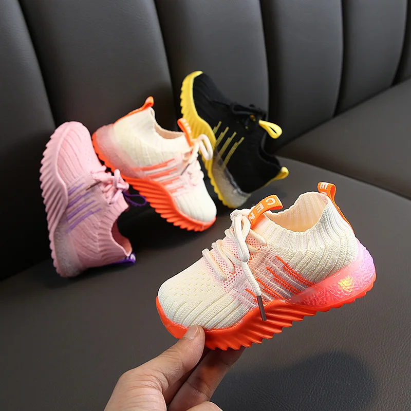 spring new children's shoes children's breathable mesh sports shoes boys flying woven mesh shoes girls lighted baby shoes