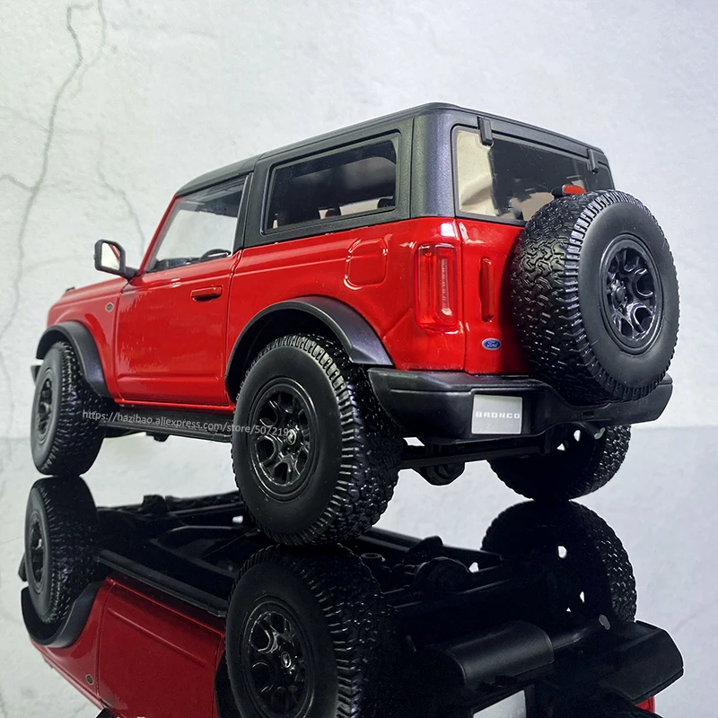 Maisto 1:18 New Red 2021 Ford Bronco Wildtrak Simulation alloy car model Collection gifts boys toy