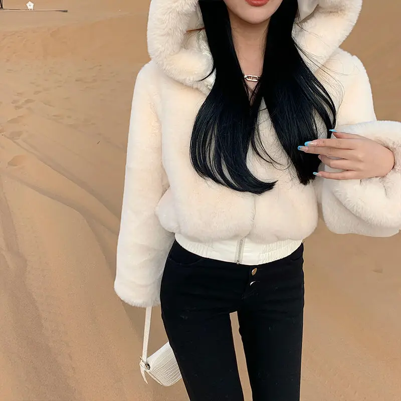 High Quality Furry Cropped Faux Fur Coats and Jackets Women Fluffy Top Coat with Hooded Winter Fur Jacket manteau femme