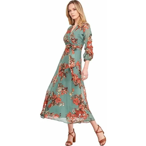 Candlestick Female 3298 Green Dress