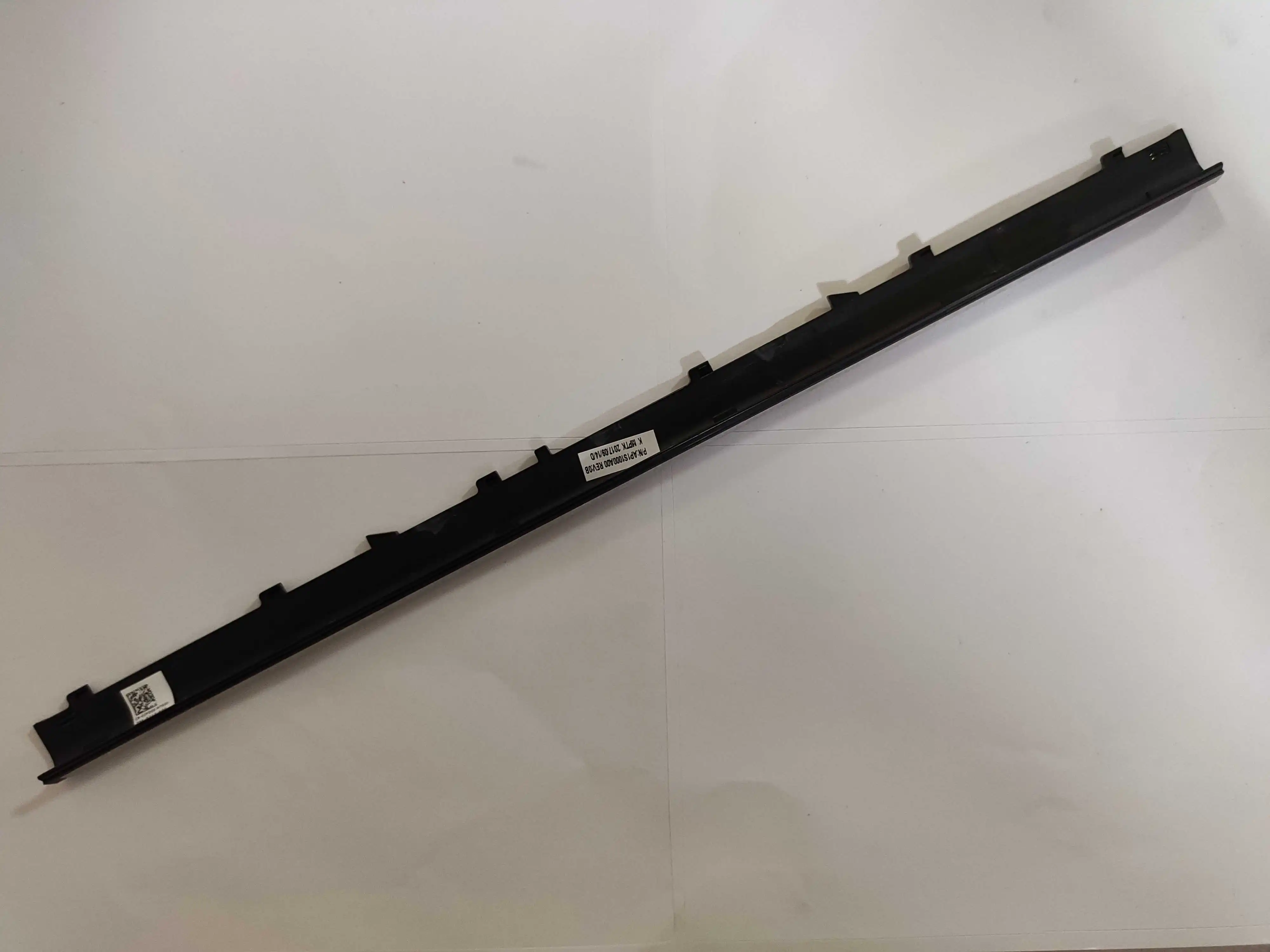 Hinge cover for Latitude 7480 E7480 7490 E7490 P73G screen shaft cover bead black gray 02PDG6