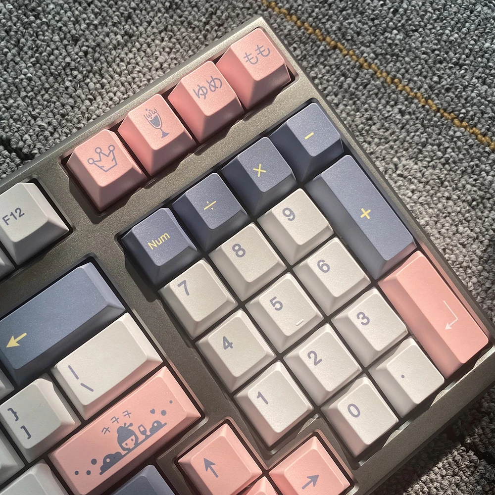 GMK-KEY Momo Yume Keycap set Cherry Profile pbt Keycaps per MX switch dz60 Gk61 sk61 anime Dye Sublimation Key Cap 135 Key