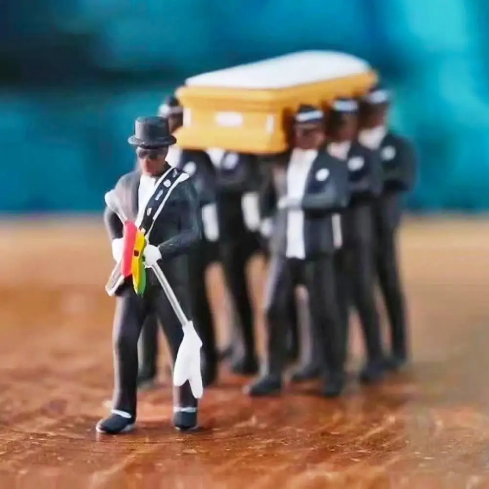 

1/64 Ghana Funeral Coffin Dancing Pallbearer Team Model Action Figure Home Car Decoration M0348