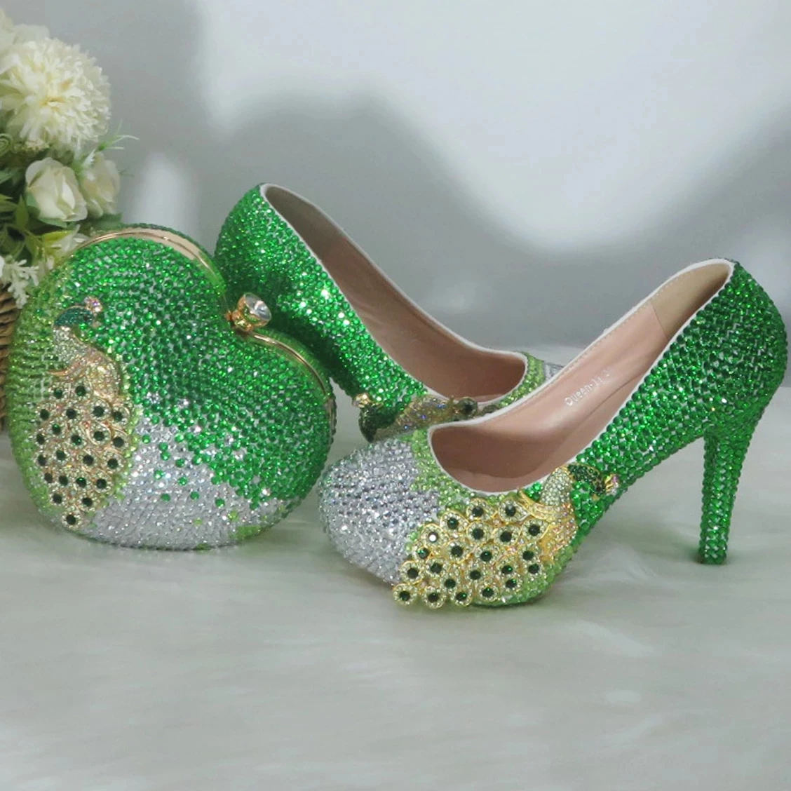 

LoveinCrystal Round Toe Party Dress Shoes With Bag Woman Green Crystal Bridal Wedding Shoes Peacock High Pumps Thin Heel 8cm