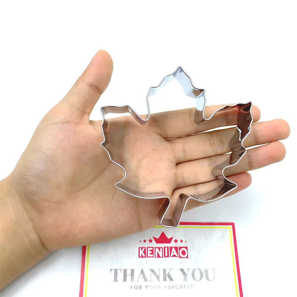 KENIAO Thanksgiving Maple Leaf Cookie Cutter - 9.1 CM Biscuit Fondant Pastry Bread Sandwich Mold - Stainless Steel