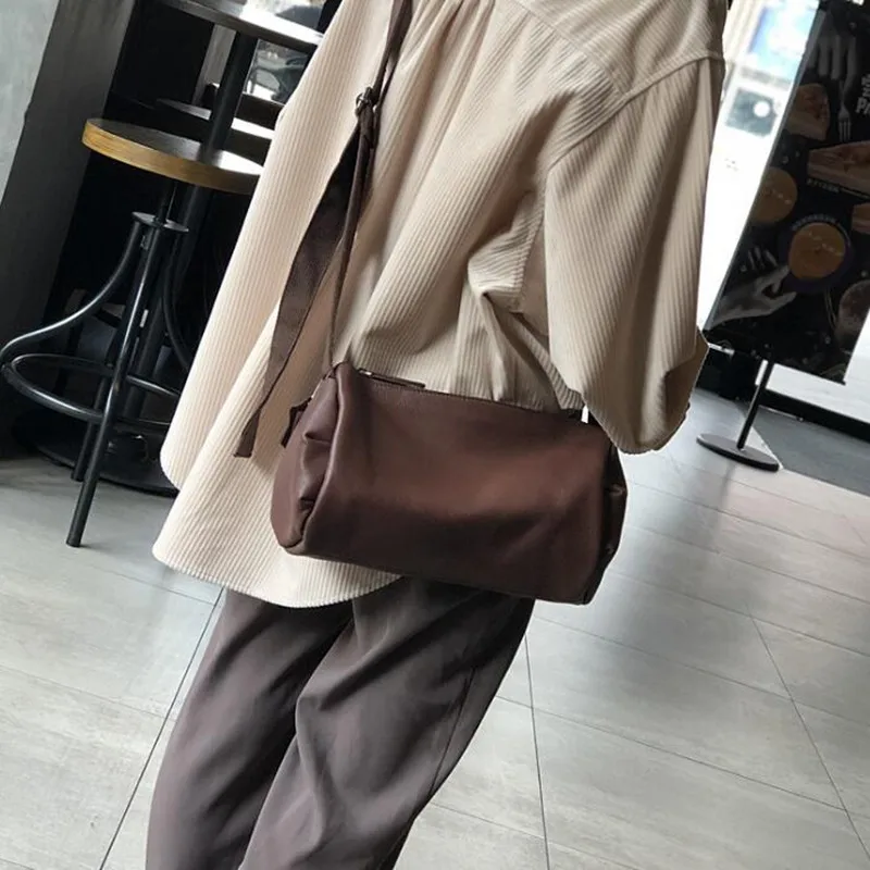 Genuine leather women\'s shoulder bag 2024 autumn and winter new cylindrical soft leather retro shoulder bag top layer cowhide