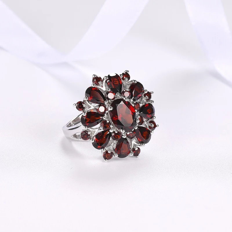 2024 Ladies Jewelry Elegant Silver Color Inlaid Garnet Red Zircon Flower Shape Ladies Banquet Ring Jewelry Whole Sale