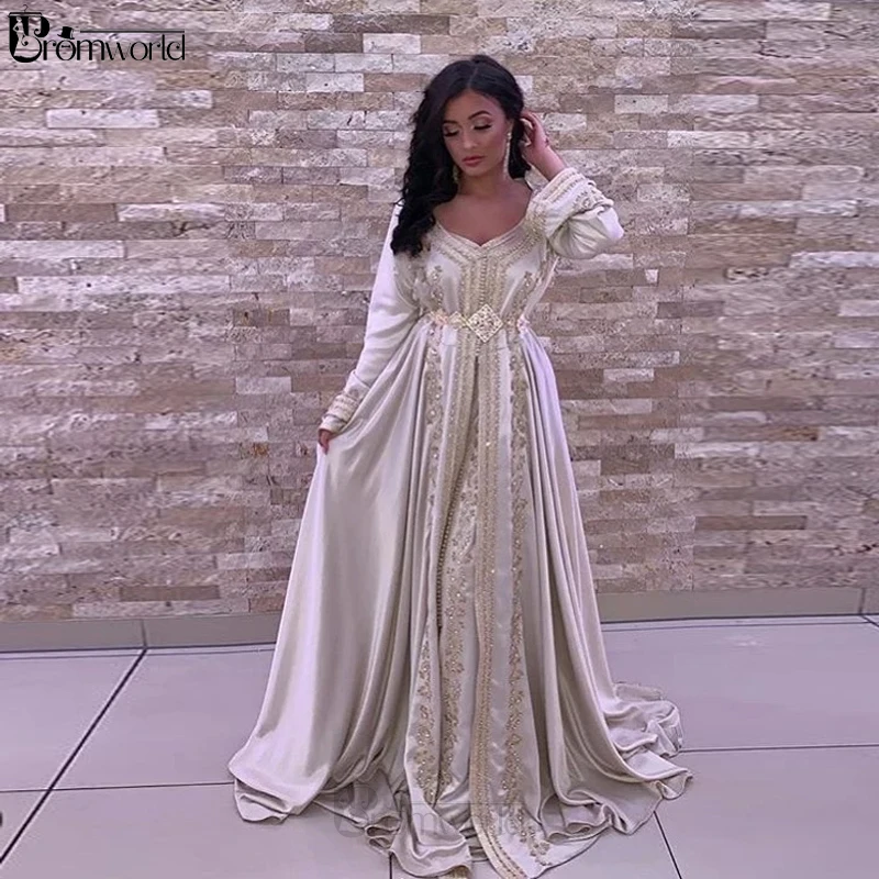 Ivory Moroccan Caftan Formal Dress Beaded Embroidery Lace Satin Dubai Prom Long Sleeves Evening Party Gowns robe de soirée 2022