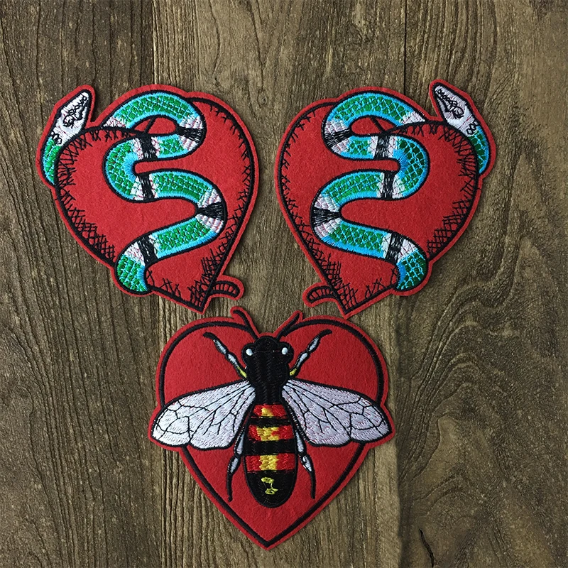 Fashion Embroidery Heart-Shaped Bee Snake With  Badges Applique Decorative  Patches on Clothes Sewing accessories