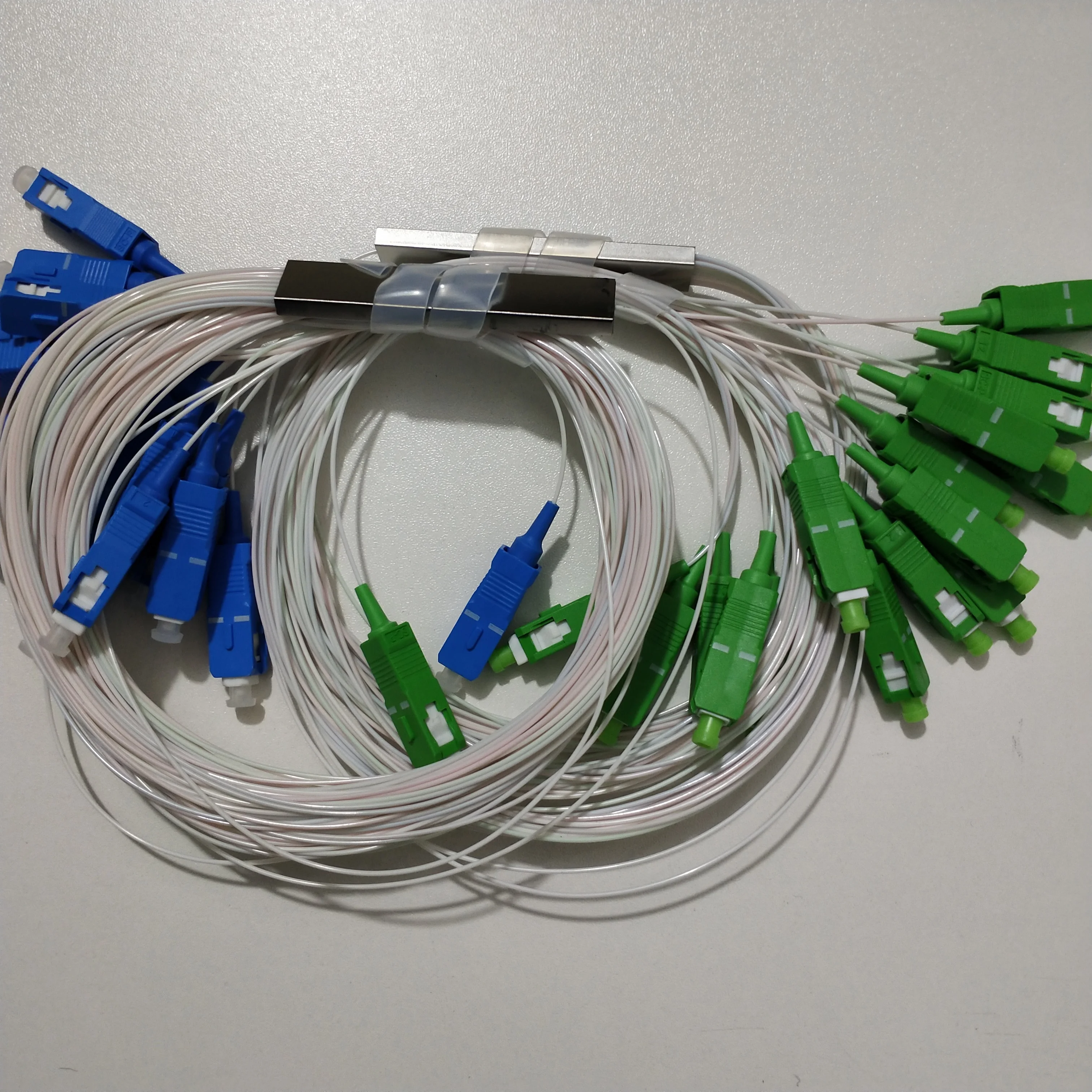 

30pcs factory price good quality fiber optic PLC splitter sc/apc sc/upc 0.9mm 1 meter 1x16 PLC