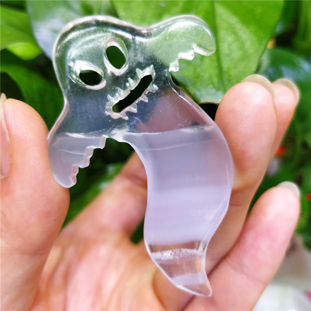 

Natural Clear Fluorite Quartz Crystals Carved Ghost Flake Decoration Small Halloween Ornament Holiday Wicca Crafts Stone Product