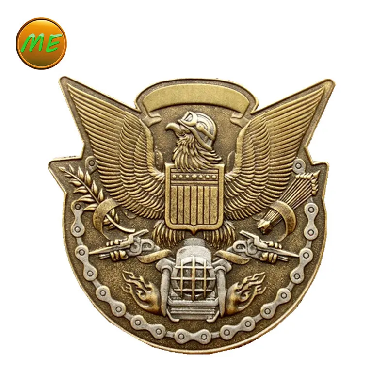 

Punk Metal Badges Eagle driving Motorcycle Locomotive Clothes Classic Retro DIY Brooch Pin For Clothes Hat Bags Decoration